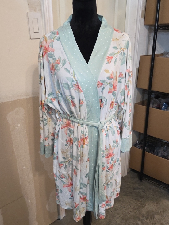 Flora Nikrooz Other - Flora Nikrooz Mint and Coral Floral Satin-Trim Robe Intimates